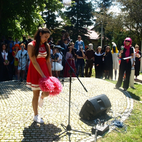 OLYMPUS DIGITAL CAMERA