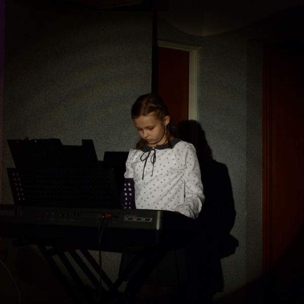 OLYMPUS DIGITAL CAMERA