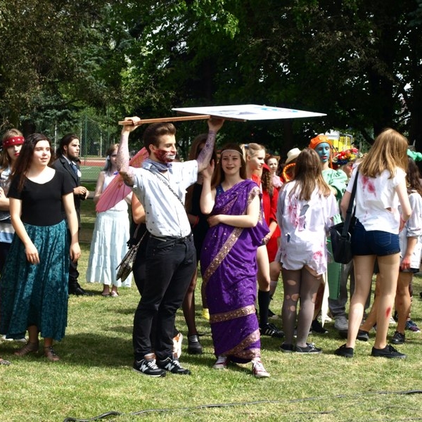 OLYMPUS DIGITAL CAMERA