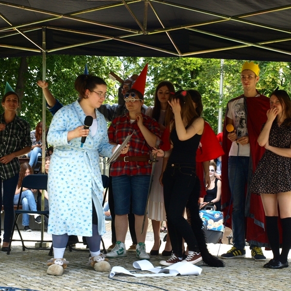 OLYMPUS DIGITAL CAMERA