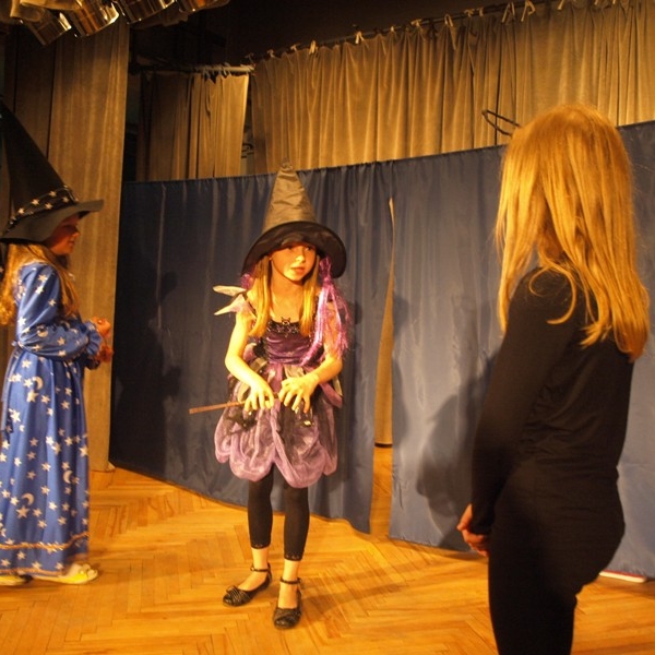 OLYMPUS DIGITAL CAMERA